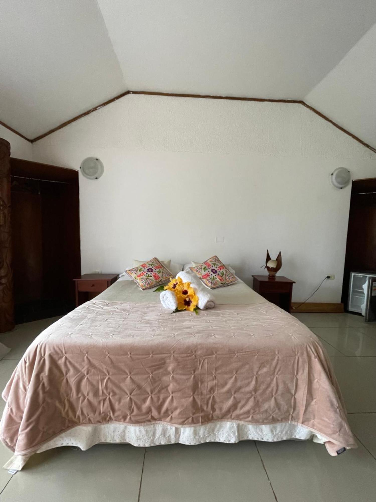 Hotel Chez Maria Goretti Hanga Roa Extérieur photo