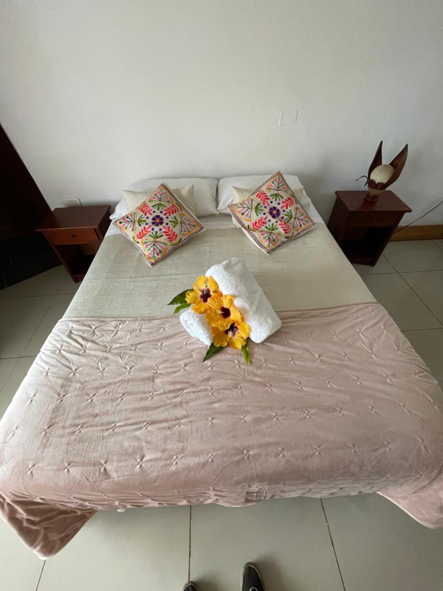 Hotel Chez Maria Goretti Hanga Roa Extérieur photo